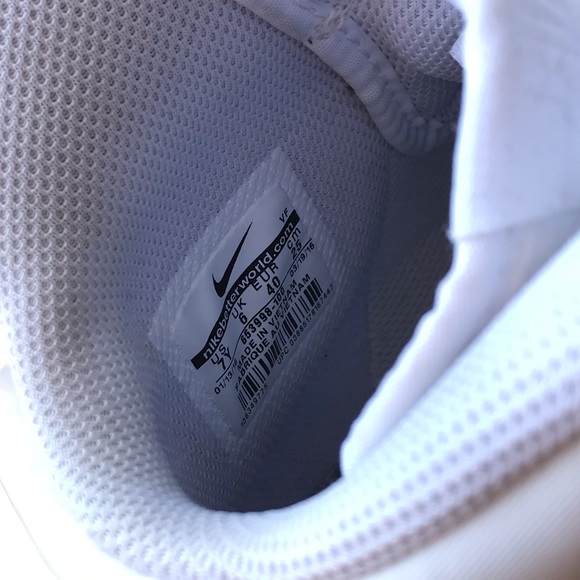 Air Force 1 - Picture 5 of 6